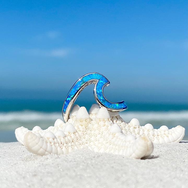 Golvende Zilveren Ring met Blauwe Opaal