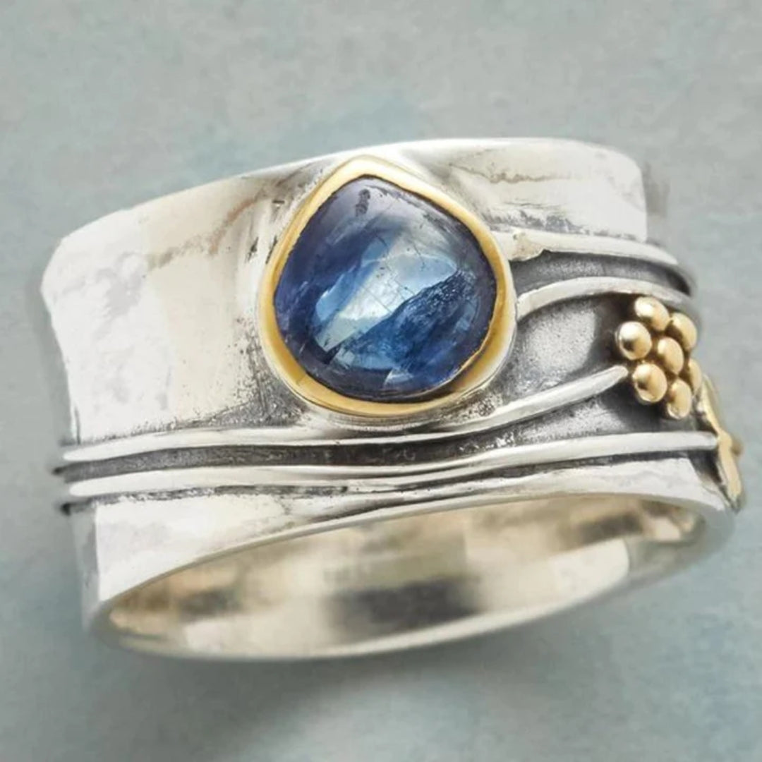 Blauwe Nacht™ Ring – Klassieke Glans