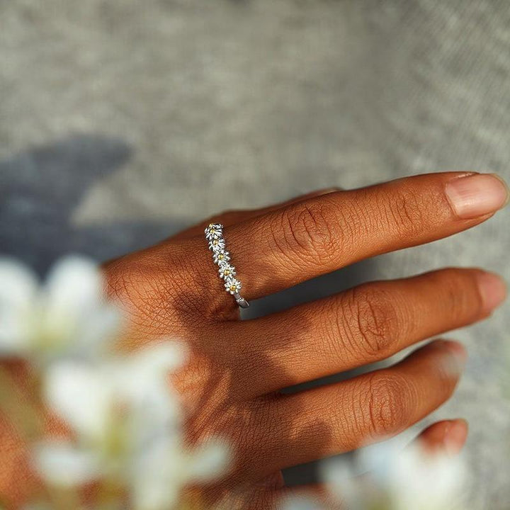 Marguerite Ring – Zilver & Geschilderde Zachtheid
