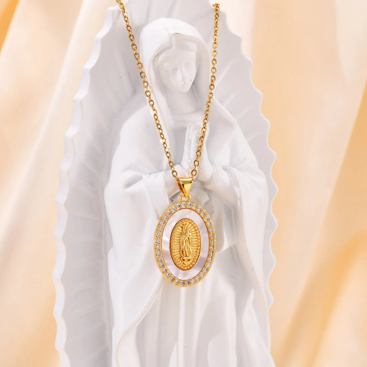 Ketting met Ovale Hangertje van de Maagd in Goud