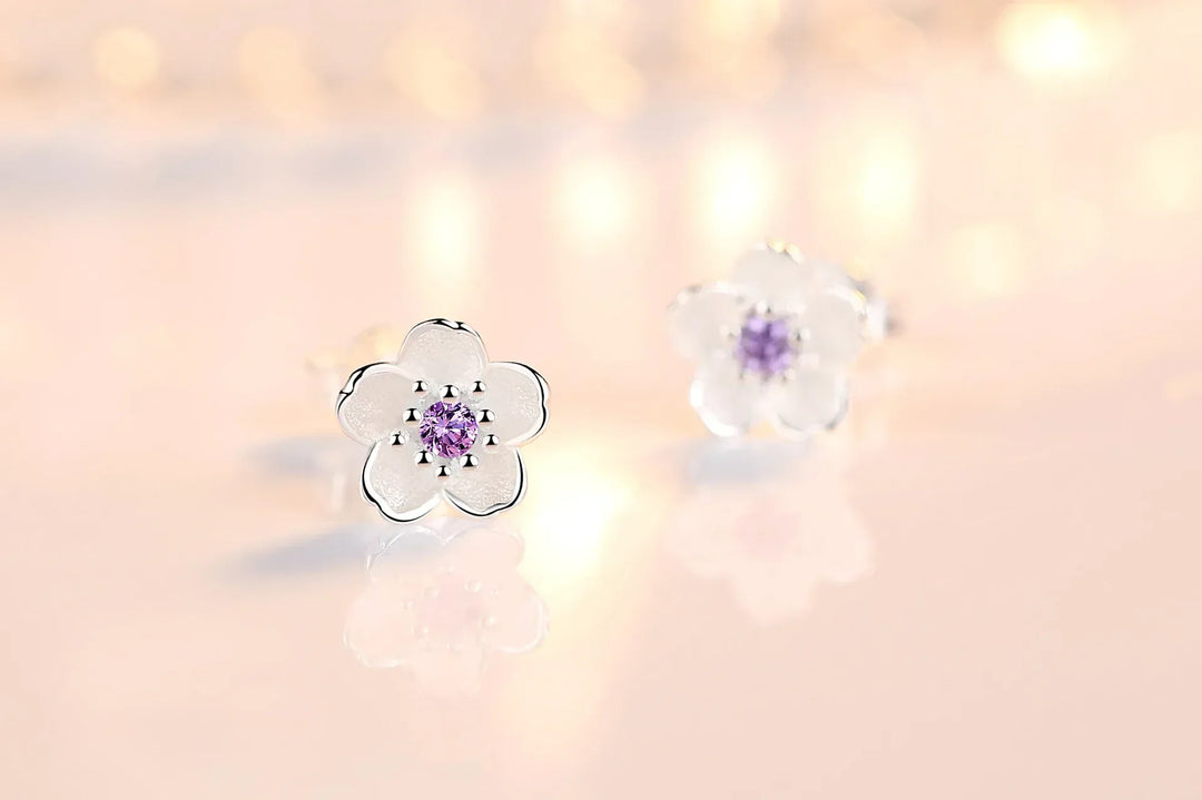 Bloemvormige knopoorbellen met zirconia
