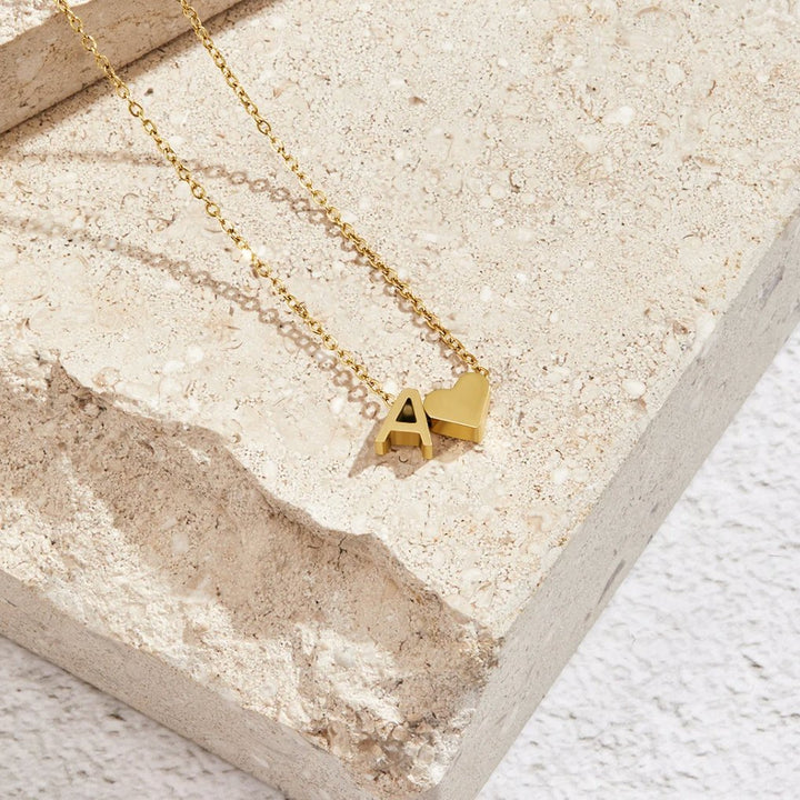 Tijdloos Initiaal Collier met Hart Hanger