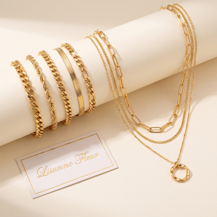 Bundel: Armbandenset 5 stukken in goud + Klassiek gelaagd gouden collier met hanger