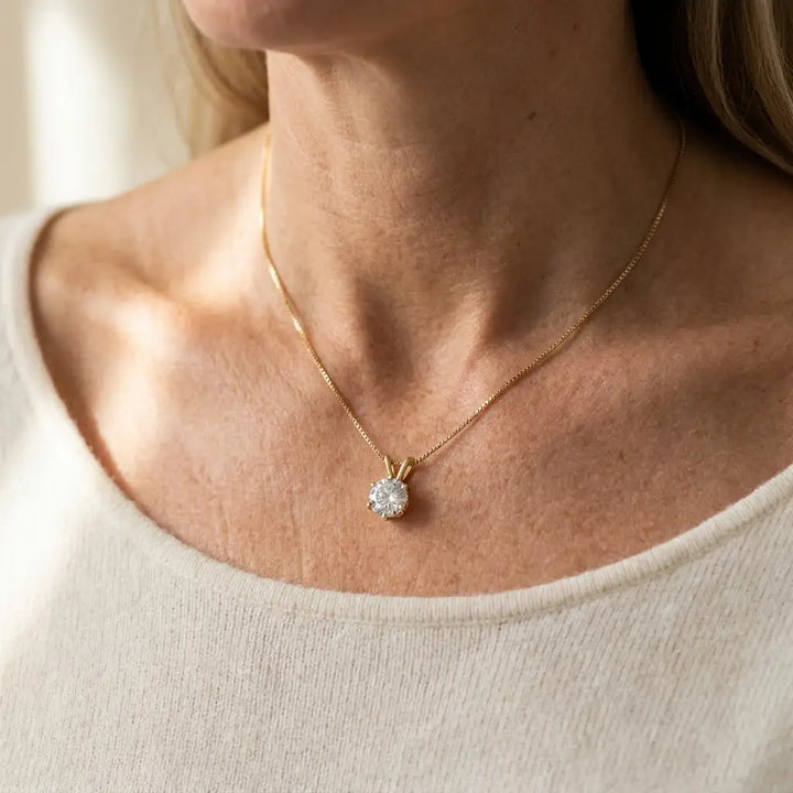 Elegante Solitaire Halsketting met Moissaniet