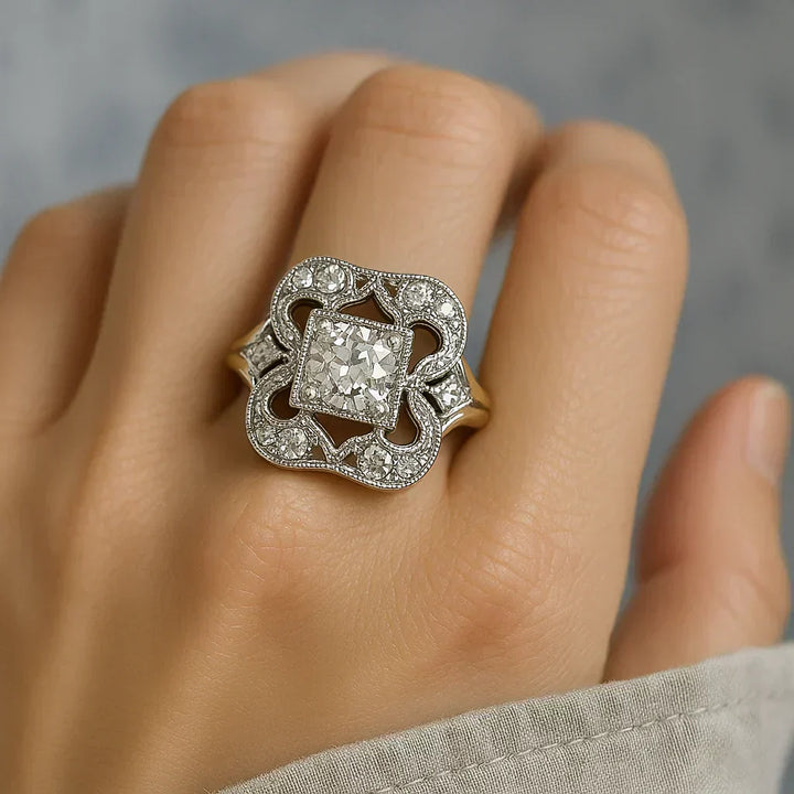 Klassieke Gouden Ring met Vintage Zirconia