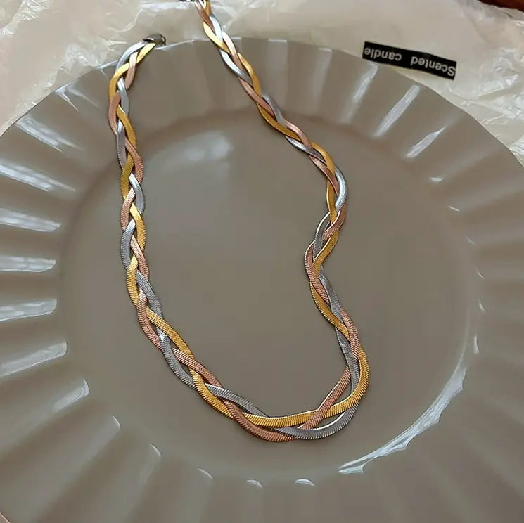 Elegante gouden en zilveren ketting
